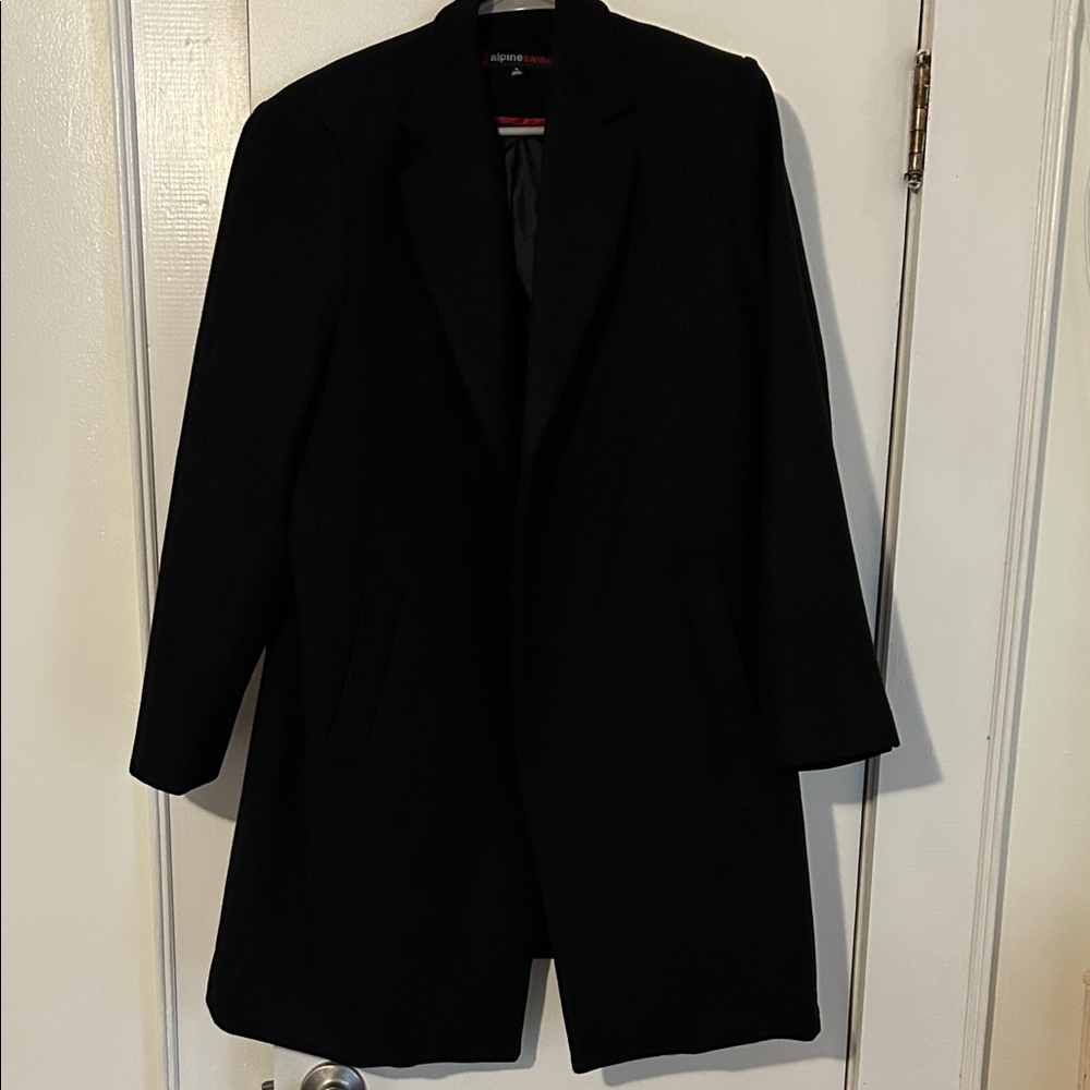 Alpine Swiss Black and Red Coat. Men’s size small.